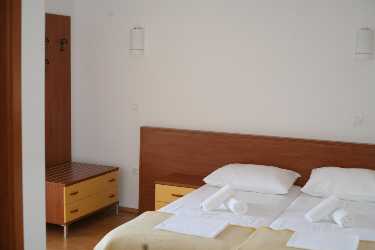 Blue Frog Hotel Hrvace Екстериор снимка